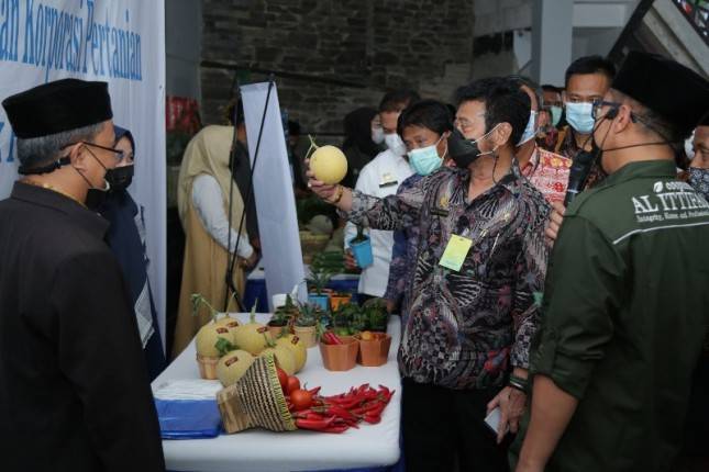Mentan Syahrul Launching Korporasi Petani Hortikultura Pondok Pesantren di Bandung