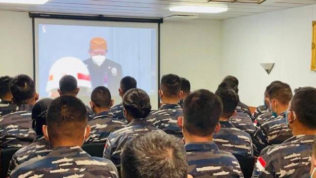 Prajurit KRI Sultan Iskandar Muda -367 Ikuti Upacara Hari Lahir Pancasila Secara Virtual