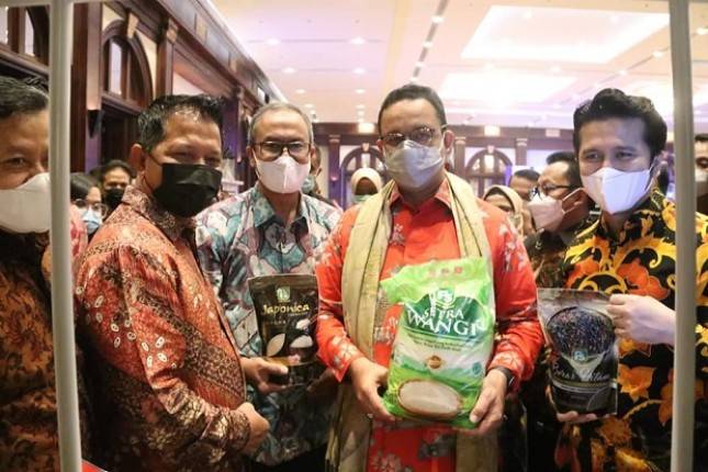 Food Station Hadirkan Stand dan Ajak 30 Pedagang PIBC di Acara Misi Dagang dan Investasi Jatim di Jakarta