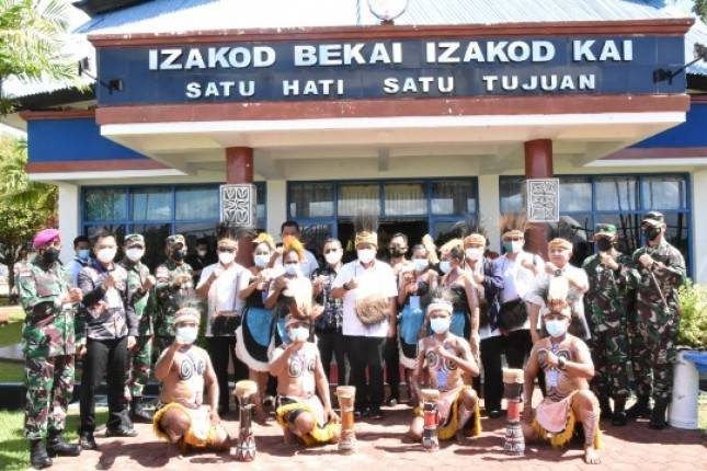 Ketua Umum KONI Pusat Tinjau Venue PON XX di Merauke
