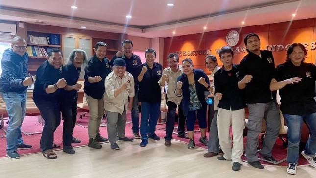 Tim JKW-PWI Bakal Menjelajah 17.000 Km, Atal Depari: Turing Dibarengi Pendakian 7 Gunung Tertinggi di RI