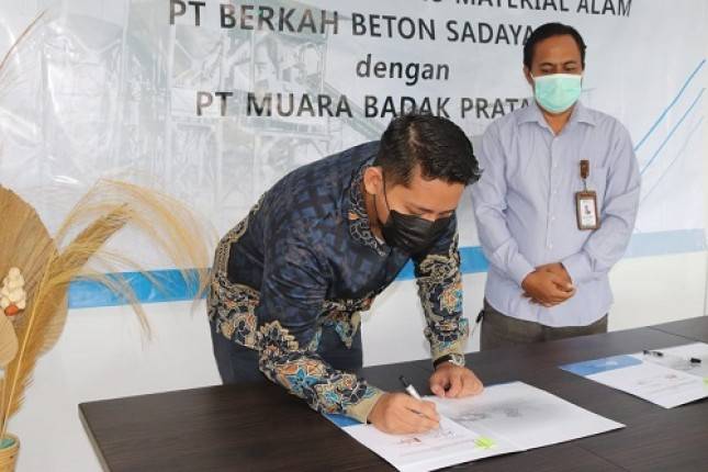  BEBS Tandatangani Kontrak Jual Beli Bahan Baku Material Alam Rp900 Miliar