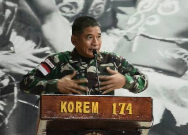 Satgas Yonif 315 Garuda Merauke Mendapat Pembekalan dari Danrem 174