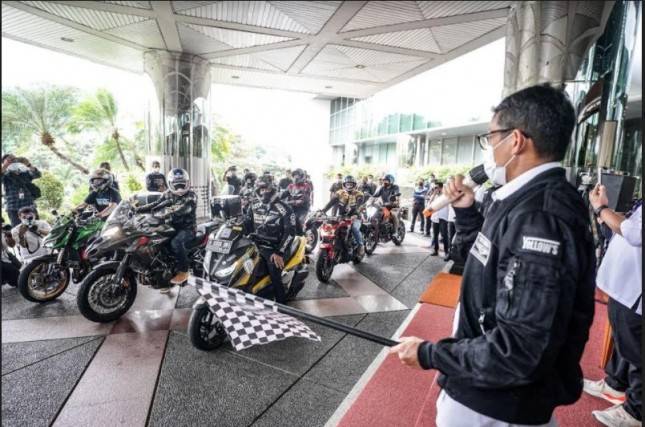 Tora Sudiro dan Darius Sinathrya Keliling Indonesia Lewat Program Wonderful Ride