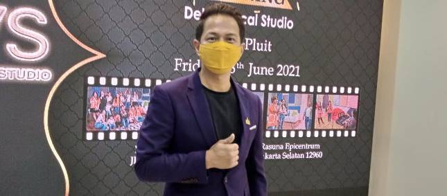 Delon Siapkan Penyanyi Muda Jadi Jawara Festival Nyanyi 