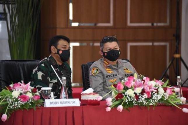 Jelang Dilantik Sebagai Perwira Remaja, 700  Capaja TNI Terima Pembekalan dari  Danjen Akademi 