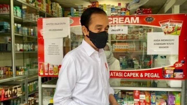 Presiden Blusukan Cek Ketersediaan Obat di Apotek