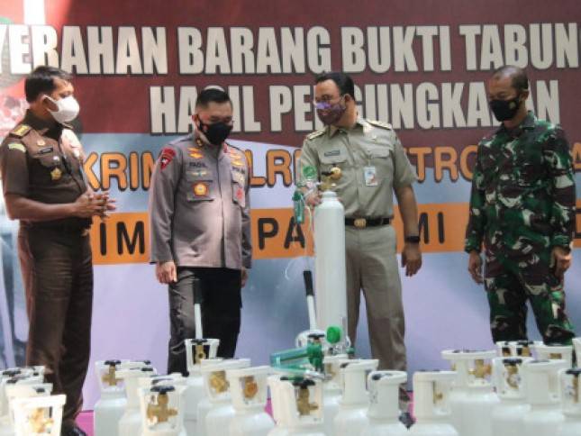  Apresiasi Polda Metro Jaya Ungkap Penyelundupan Tabung Oksigen, Gubernur Anies: Jakarta Sedang Menuju Keluar dari Fase Genting