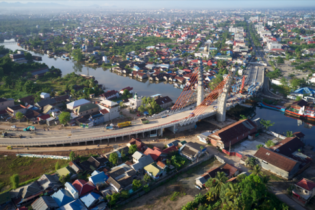 Dahsyat, Jokowi Bikin Warga Kalsel Tersenyum! Pembangunan Jembatan Melengkung Pertama di Indonesia Capai 92% ﻿﻿﻿﻿