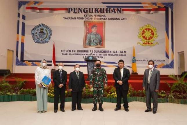 Pangkostrad Letjen TNI Dudung Dikukuhkan Sebagai Ketua Pembina Yayasan Pendidikan Sunan Gunung Jati 