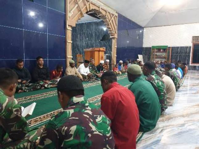 Satgas Pamrahwan Yonif RK 751/VJS Tingkatkan Silaturahmi Bersama Tokoh Masyarakat Walesi Papua