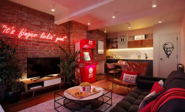 Keren Banget! Ada Hotel Bertema KFC, Bisa Pesan Ayam Goreng di Kamar
