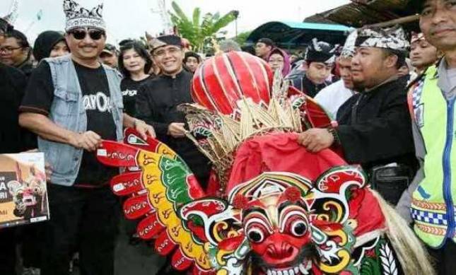 Libur Lebaran ke Banyuwangi, Yuk! Saksikan Festival Barong Ider Bumi
