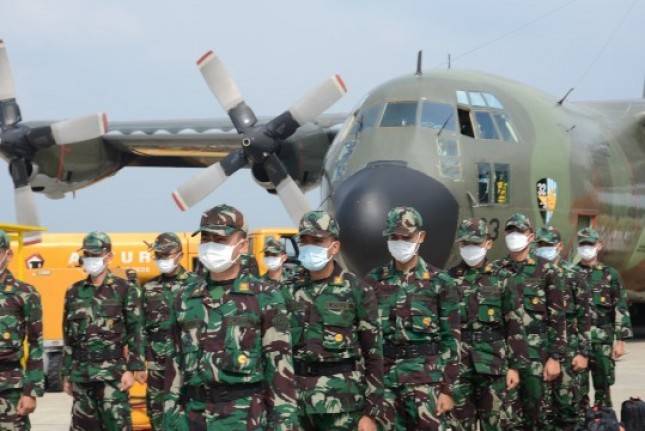 122 Nakes TNI Bantuan Panglima TNI Marsekal Hadi Tjahjanto Tiba di Yogyakarta
