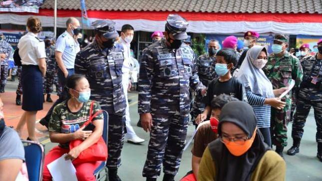  TNI AL Dukung Yayasan Budha Tzu Chi Gelar Vaksinasi di Jakarta Utara