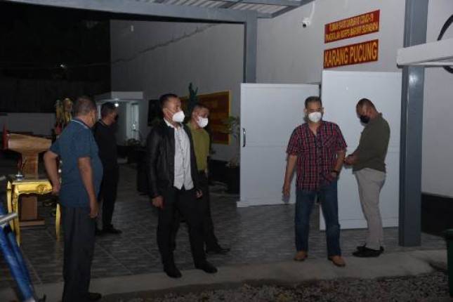 Dankormar Mayjen (Mar) Suhartono Tinjau Kesiapan RS Darurat Karang Pucung Surabaya