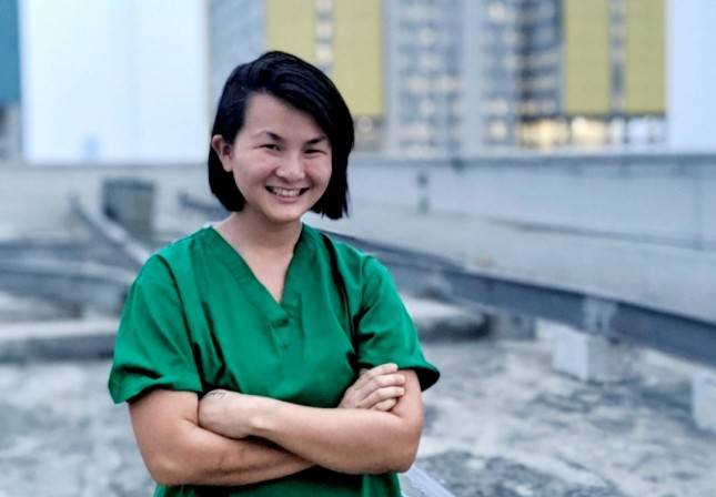Luar Biasa! Perempuan Cantik Lulusan Amerika Ini adalah Dokter Pertama yang Jadi Relawan di Wisma Atlet Kemayoran