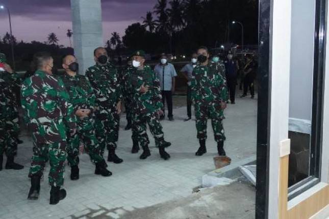 Pangkostrad Letjen TNI Dudung Abdurachman Tinjau Pembangunan Barak Yonif Raider 515 Kostrad Baru Banyuwangi 