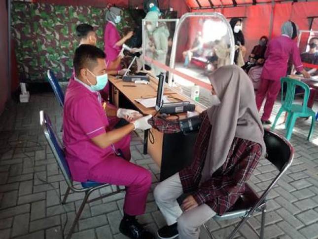 RS Ewa Pangalila Lanmar  Surabaya Laksanakan Vaksinasi  Usia 12-17 Tahun