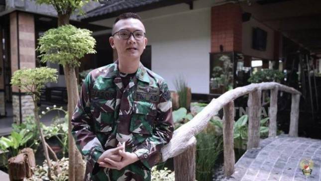 Hebat! Ganteng dan Cerdas, Dokter Lulusan Inggris Ini Mantap Jadi Prajurit TNI, Rela Tinggalkan Karir Cemerlang