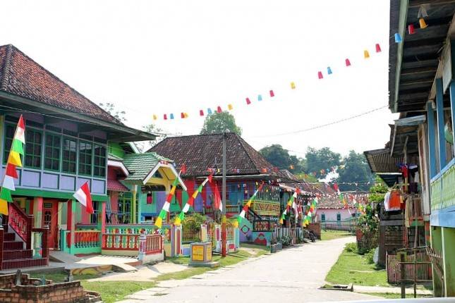 Masuk 50 Besar ADWI 2021, Ekowisata Burai Unggulan Desa Warna-Warni