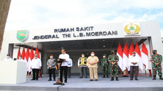 Jokowi Resmikan RS Modular Jenderal LB Moerdani di Papua