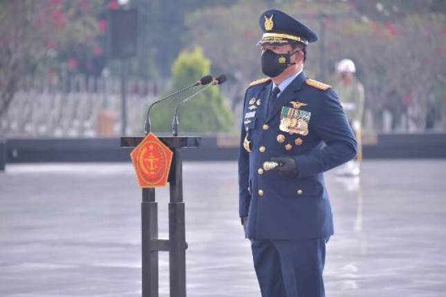 Panglima TNI  Marsekal Hadi Tjahjanto: Profesionalisme dan Pengabdian TNI Bukti Kesetiaan Untuk NKRI