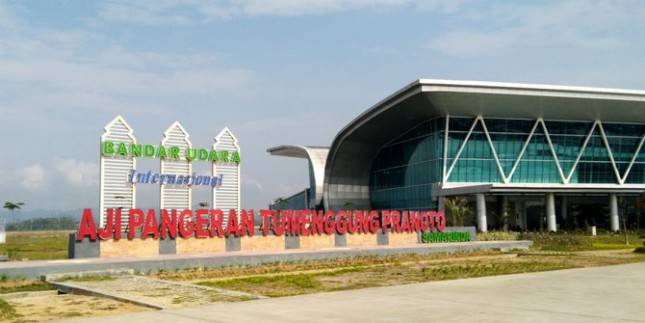 DPR Dibikin Kaget! Bandara Samarinda yang diresmikan Presiden Jokowi di 2018,  Amblas, Ada Apa?
