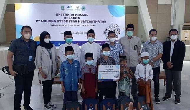 WOM Finance dan BAZNAS Gelar Khitanan Massal di Tangerang 