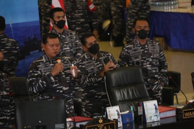 Dankormar Mayjen Suhartono dan KASAL Laksamana  Yudo Tinjau TFG Latihan  Amfibi 2021