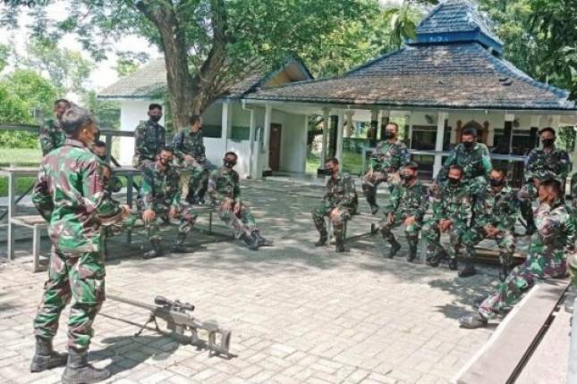 Yonif 3 Marinir Tingkatkan Kemmpuan Menembak Sniper