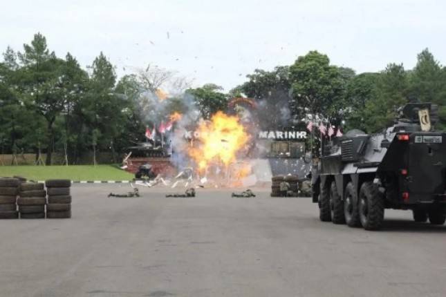Prajurit Batalyon Kapa 1 Marinir Laksanakan Simulasi Latihan Serangan Kilat