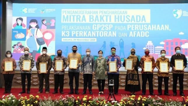 Elnusa Petrofin Raih Penghargaan Mitra Bhakti Husada 2021 dari Menteri Kesehatan RI