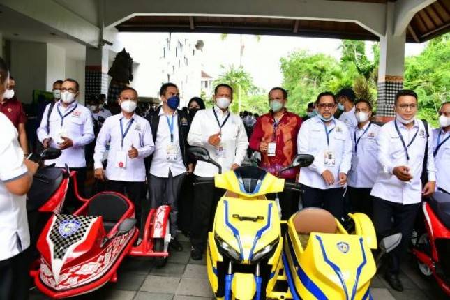 Ketum IMI Bamsoet Lepas Rally Motor Listrik Pertama di Indonesia