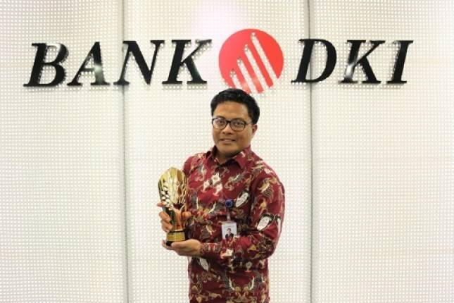 Bank DKI Raih Penghargaan Anugerah Syariah Republika 2021