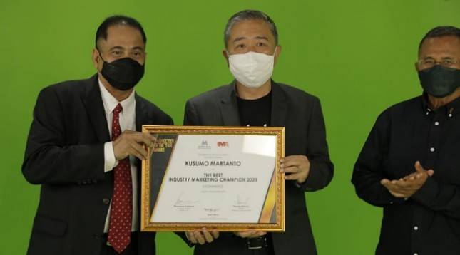 CEO Blibli, Kusumo Martanto Raih The Best Industry Marketing Champion 2021 untuk Sektor e-Commerce