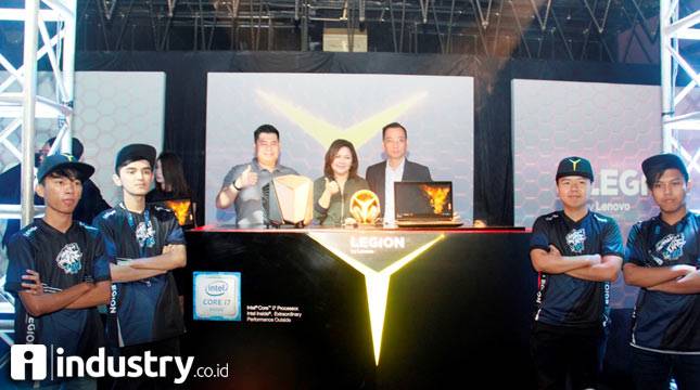 Jangkau Komunitas Gaming Lokal, Lenovo Tunjuk EVOS Sebagai Brand Ambasador