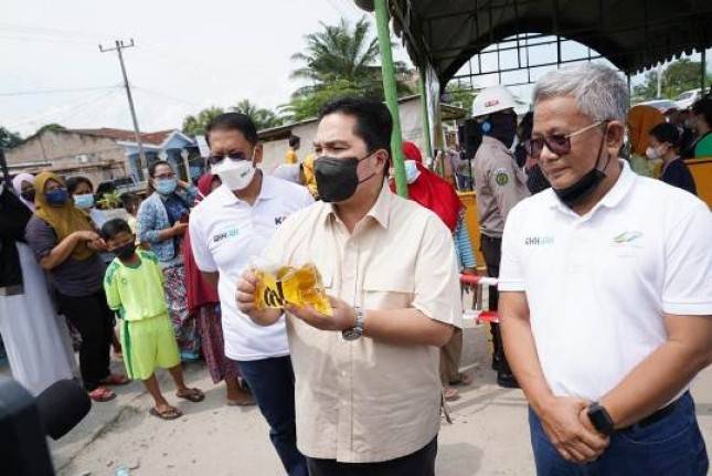 Kementerian BUMN Gelar Operasi Pasar Tambahan untuk Minyak Goreng