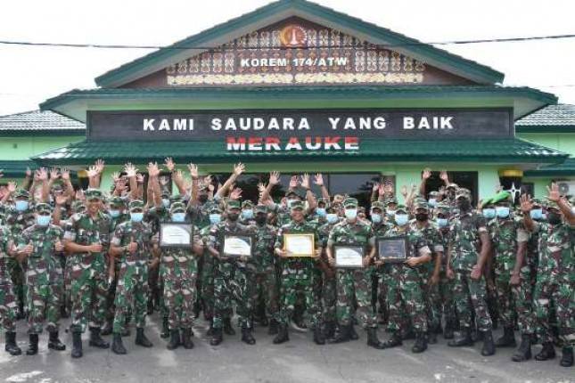 Danrem Brigjen TNI Bangun Nawoko Ucapkan Terima Kasih dan Apresiasi kepada Prajurit Korem 174 Merauke Atas Kinerja di Tahun 2021