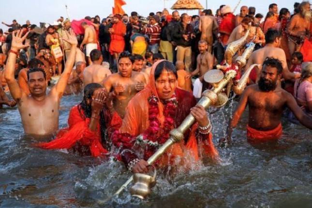 Abaikan Covid-19, 1 Juta Umat Hindu India 'Nekat' Akan Gelar Ritual di Sungai Gangga