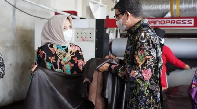 KemenKopUKM Siap Bawa Sentra Kulit Garut Mendunia Saingi Hermes