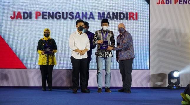 Program USAID JAPRI Sukses Bantu Ribuan Anak Muda, Perempuan dan Penyandang Disabilitas Kembangkan Usaha
