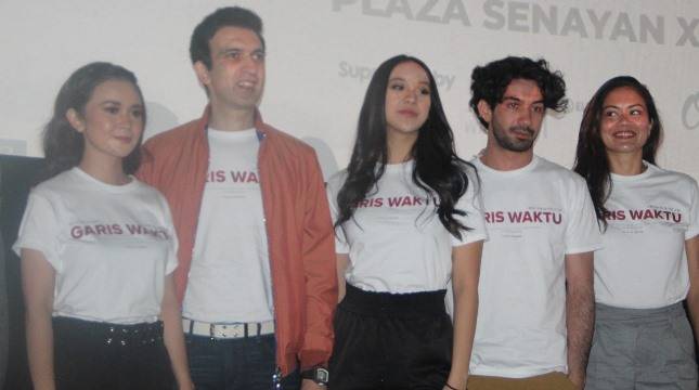 Produser Film Manoj Punjabi Tampil  Bersama Pendukung Film Garis Waktu