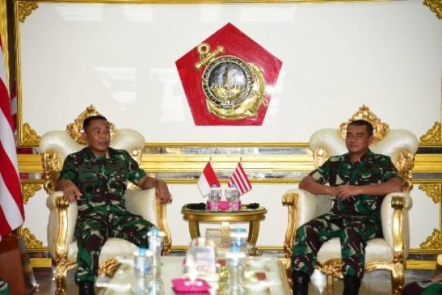 Dankormar Mayjen TNI (Mar) Widodo Dwi Purwanto Terima Laporan Kenkat Letjen TNI (Mar) Suhartono