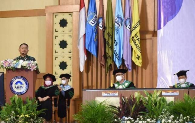 Kasad Jenderal TNI Dudung Abdurachman Beri Orasi Ilmiah Kepada Mahasiswa UIN Syarif Hidayatullah