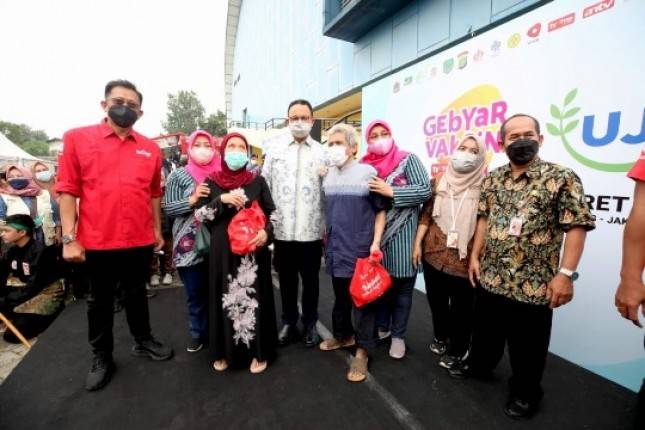 1712 Warga Terima Vaksin di Gebyar Vaksin tvOne & antv 