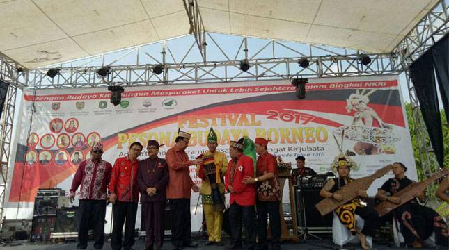 Ini Pesan Mendagri Saat Resmikan Festival Pesona Budaya Borneo 2017