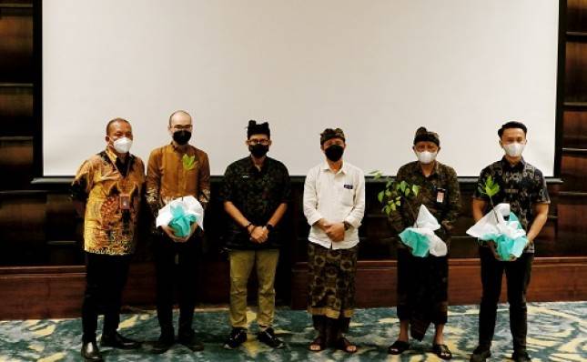 Didukung Kemenparekraf, Traveloka Tanam 40.000 Bibit Bakau  di Buleleng, Bali