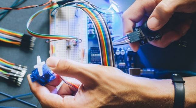 New Energy Nexus Suntik Pendanaan untuk 4 Startup Energi Bersih di Indonesia