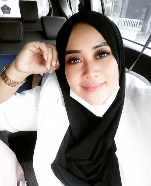 Artis Puput Sudrajat No Coment Soal Video TikTok Bareng Brondong